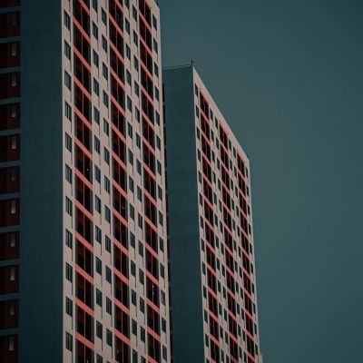 What’s the Difference Between Attachment-Informed EMDR and Attachment-Focused EMDR